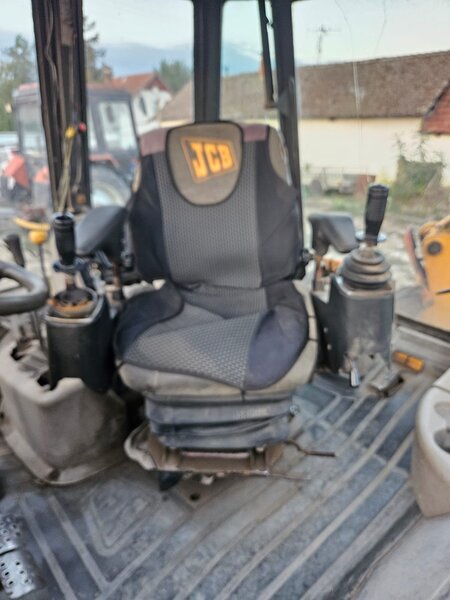 Buldoexcavator JCB 3CX, locatie Battonya (Ungaria), la granita cu Arad.